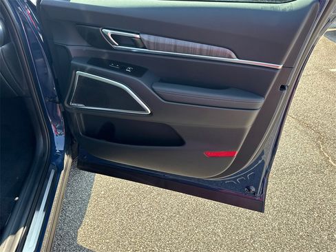 New 2025 Kia Telluride SX w/ SX Captain's Chair Package image 14