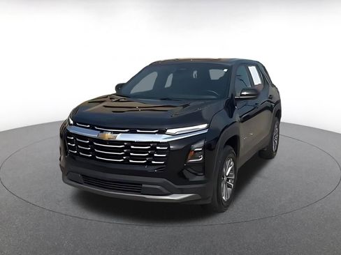 Used 2025 Chevrolet Equinox LT FWD image 9