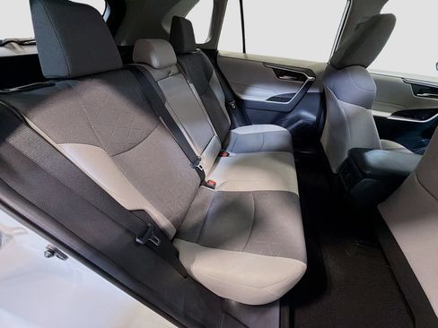 Used 2021 Toyota RAV4 XLE w/ Convenience Package AWD/4WD image 26