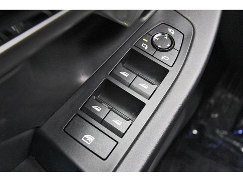 Used 2025 BMW 530i RWD image 23