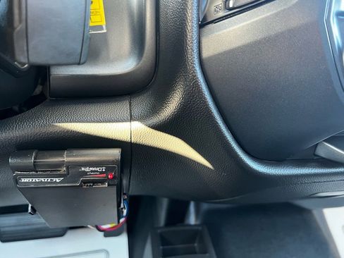 Used 2017 GMC Sierra 1500 4x4 Regular Cab image 15