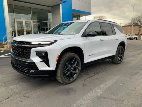 New 2026 Chevrolet Traverse RS image 3