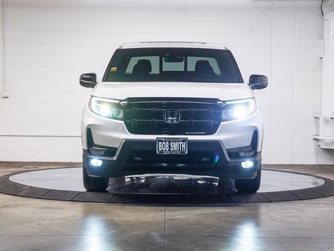 Used 2024 Honda Ridgeline Black Edition image 2