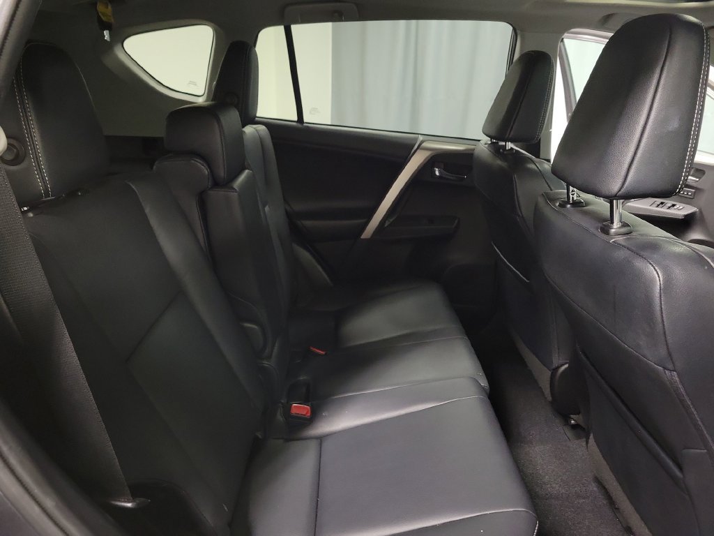 Used 2015 Toyota RAV4 Limited w/ Technology Package AWD/4WD image 32