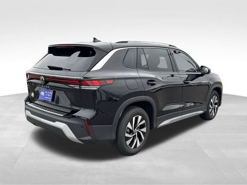 New 2026 Volkswagen Tiguan S FWD image 5
