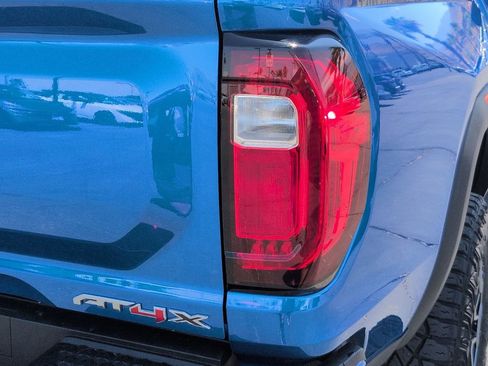 Used 2023 GMC Canyon AT4X w/ Edition 1 AWD/4WD image 10