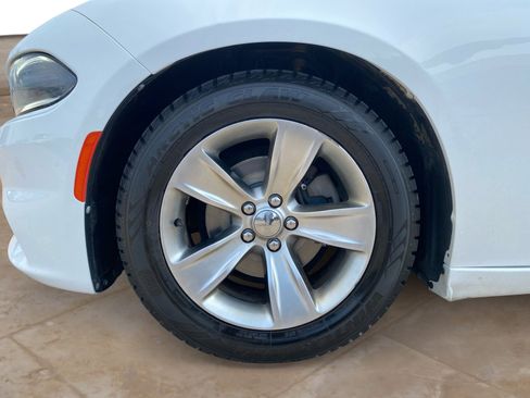 Used 2015 Dodge Charger SE w/ Sport Appearance Group image 31