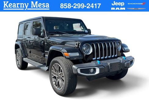 Used 2023 Jeep Wrangler Unlimited Sahara AWD/4WD image 1