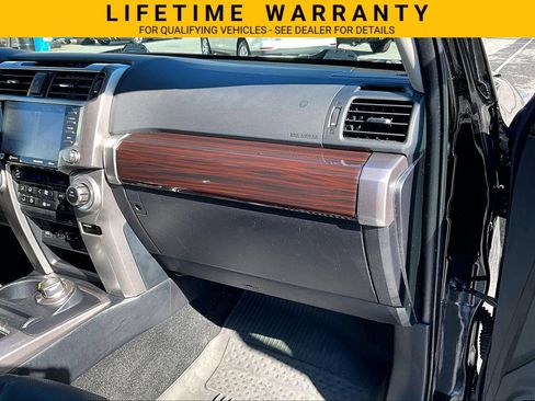 Used 2022 Toyota 4Runner Limited AWD/4WD image 17