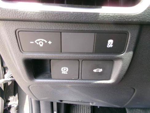Used 2025 Hyundai Sonata SEL FWD image 14