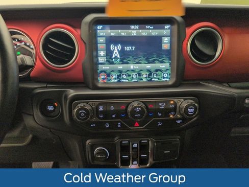 Used 2020 Jeep Wrangler Unlimited Rubicon w/ Uconnect 4C Nav & Sound Group AWD/4WD image 23