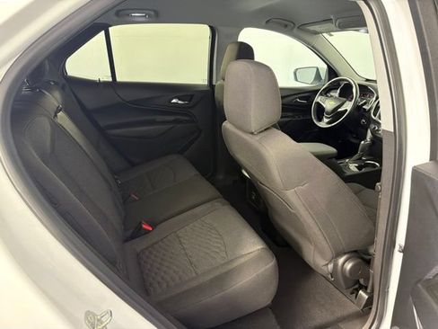 Used 2020 Chevrolet Equinox LT FWD image 24
