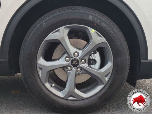 New 2026 Ford Escape ST-Line w/ Tech Pack #1 FWD image 13