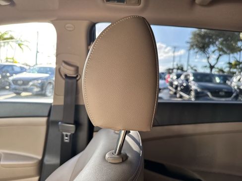 Used 2019 Hyundai Tucson Ultimate w/ Cargo Package image 16