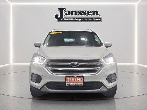 Used 2019 Ford Escape Titanium w/ U9j03 - Titanium Tow Package AWD/4WD image 5