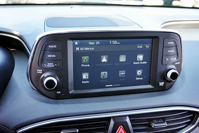 Used 2020 Hyundai Santa Fe SE FWD image 35
