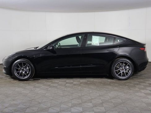 Used 2021 Tesla Model 3 Standard Range Plus image 16