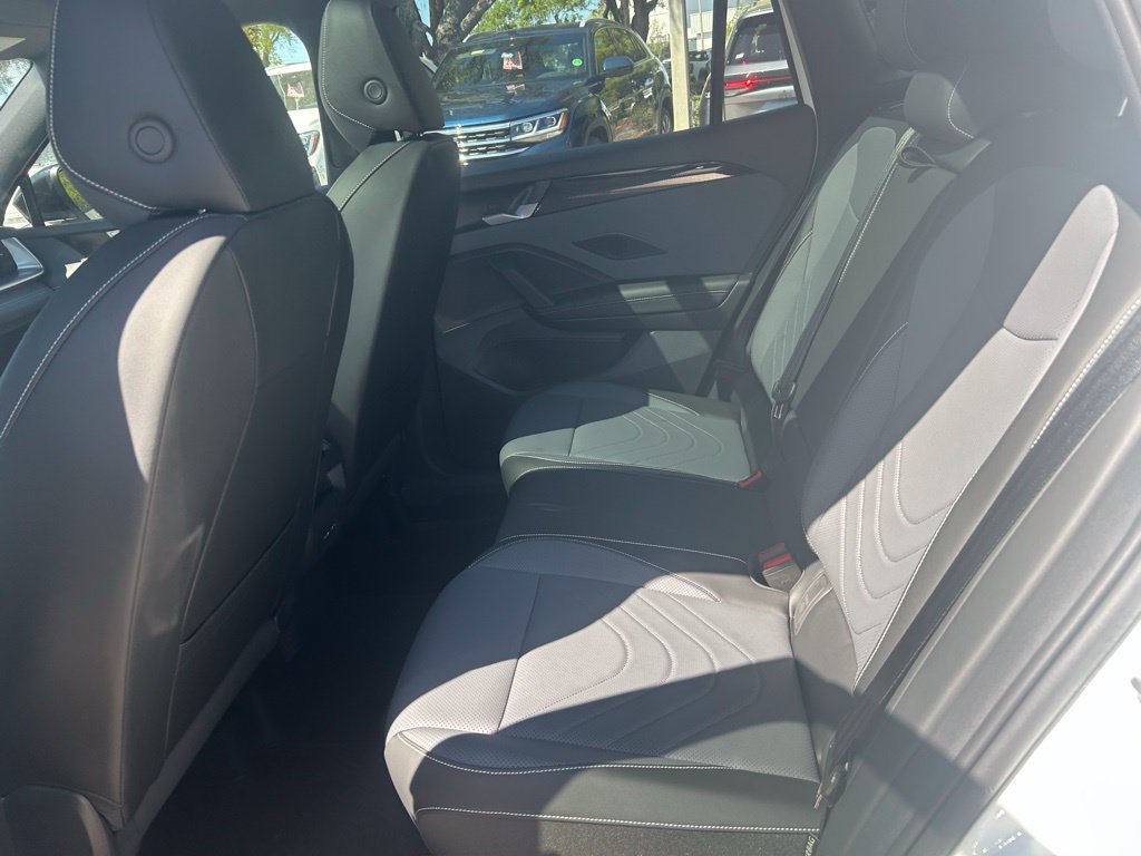 New 2026 Volkswagen Tiguan SE R-Line FWD image 50