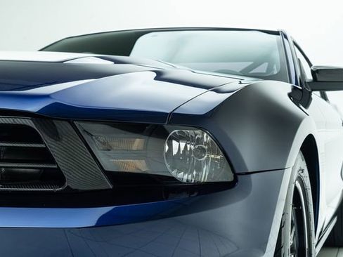 Used 2012 Ford Mustang Boss 302 w/ Boss 302 Accessory Pkg RWD image 11