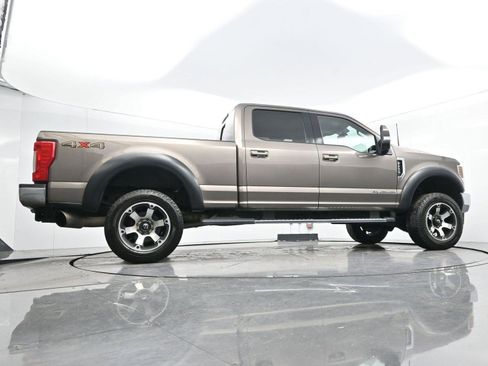 Used 2018 Ford F250 Lariat w/ Lariat Value Package image 48