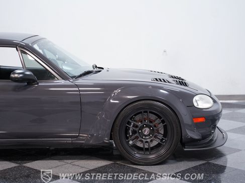 Used 2000 MAZDA MX-5 Miata RWD image 24