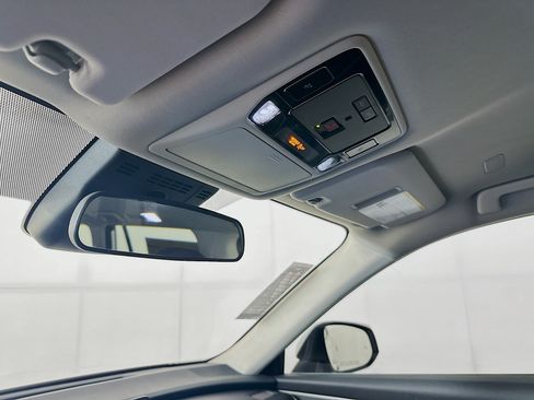 Used 2025 Toyota Grand Highlander FWD image 18