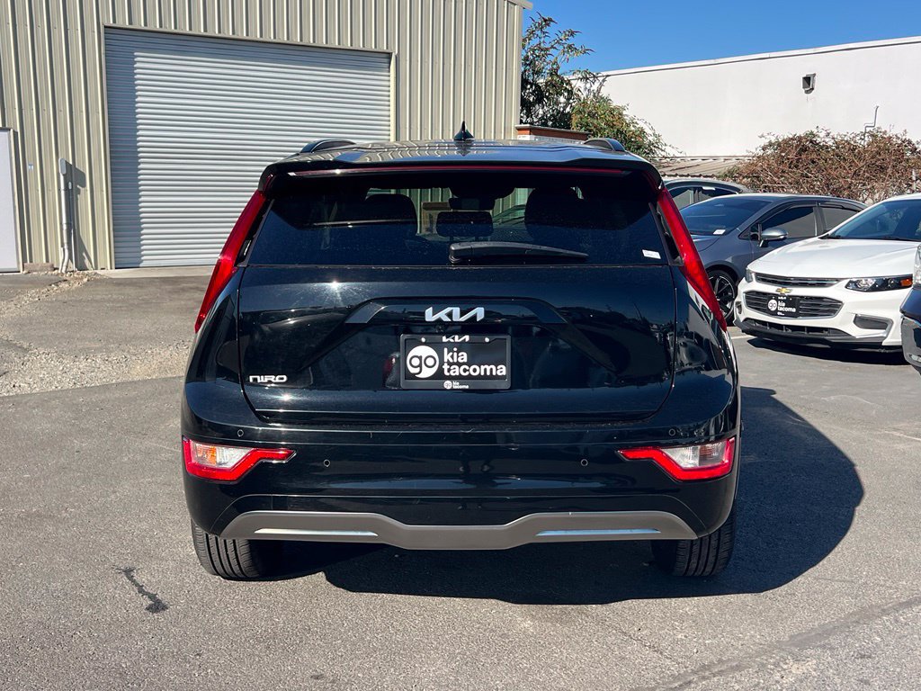 Certified 2023 Kia Niro Wind FWD image 8