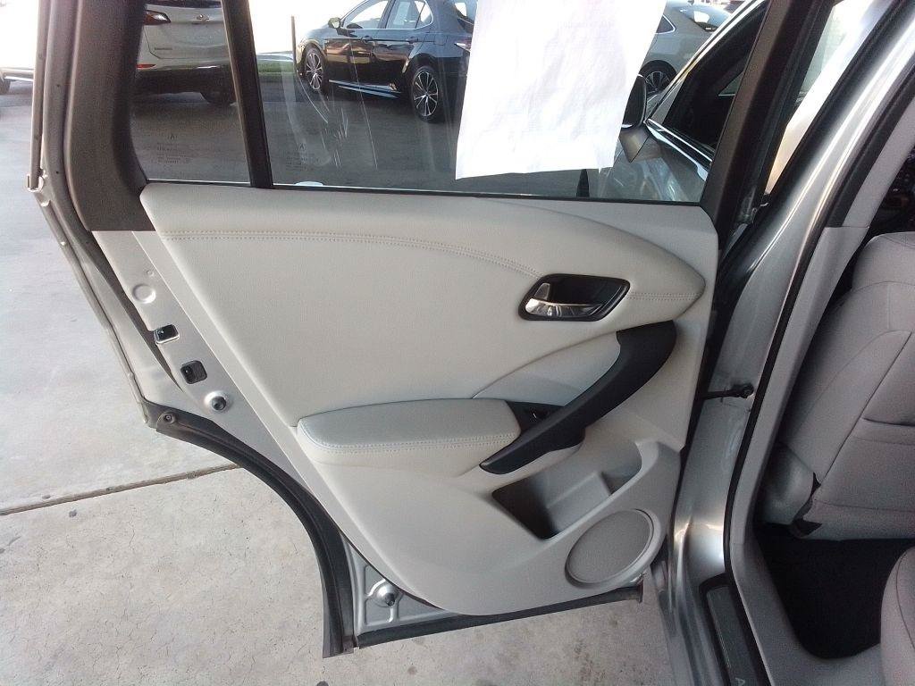 Used 2017 Acura RDX w/ Technology Package AWD/4WD image 23