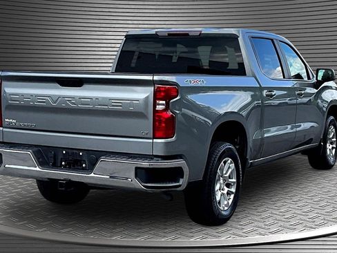 Used 2023 Chevrolet Silverado 1500 LT AWD/4WD image 6
