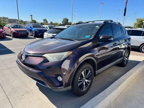 Used 2017 Toyota RAV4 XLE w/ Carpet Mat Package image 2