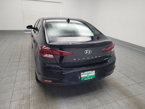 Used 2020 Hyundai Elantra Limited w/ Cargo Package (C1) FWD image 6