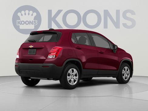 Used 2015 Chevrolet Trax LS w/ LPO, Protection Package FWD image 4