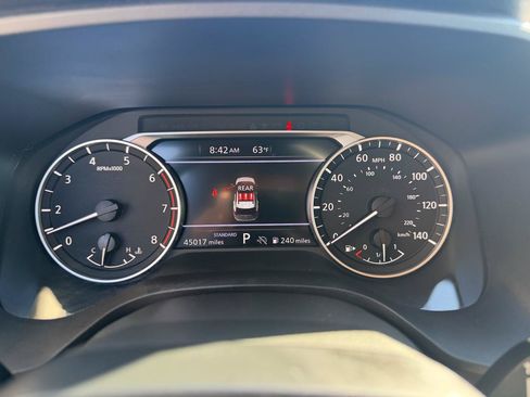 Used 2025 Nissan Rogue SV FWD image 25