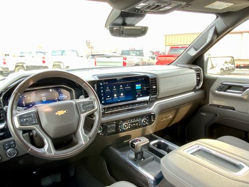 Used 2022 Chevrolet Silverado 1500 LTZ w/ LTZ Premium Package image 42