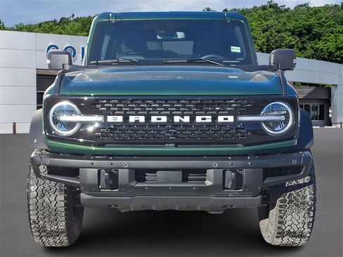 Certified 2025 Ford Bronco Badlands image 2