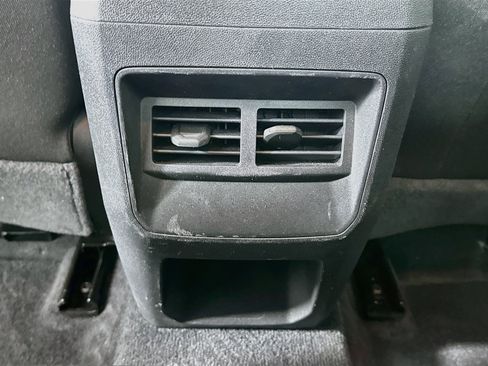 Used 2025 Chevrolet Colorado Trail Boss AWD/4WD image 27