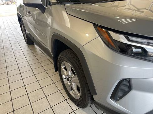 Used 2025 Toyota RAV4 XLE FWD image 21