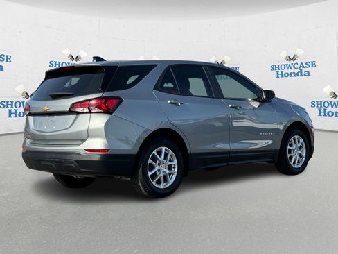 Used 2024 Chevrolet Equinox LS image 8