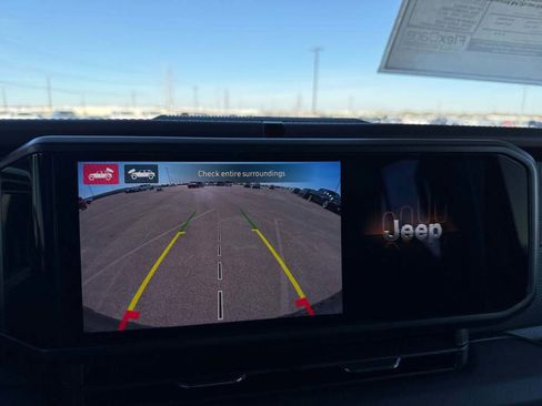 New 2025 Jeep Wrangler Unlimited Rubicon image 33