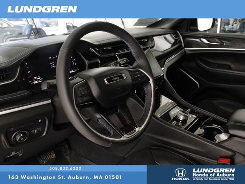 Used 2022 Jeep Grand Cherokee Trailhawk w/ Advanced Protech Group II image 4