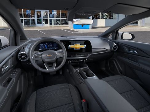 New 2026 Chevrolet Equinox EV LT image 15