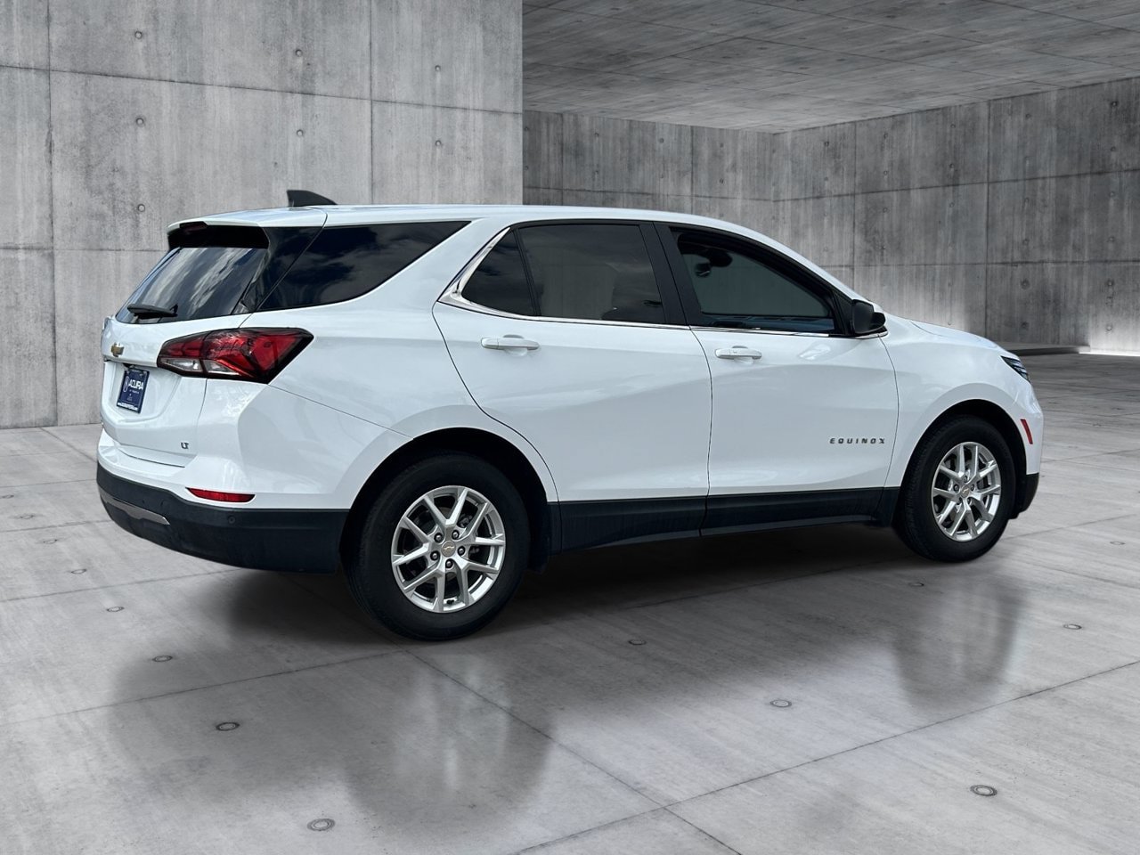 Used 2024 Chevrolet Equinox LT FWD image 5