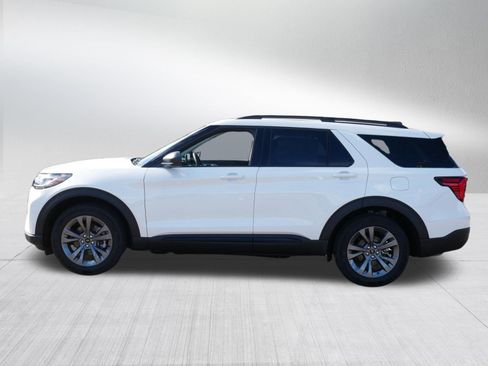 Used 2026 Ford Explorer Active w/ Active Comfort Package AWD/4WD image 4