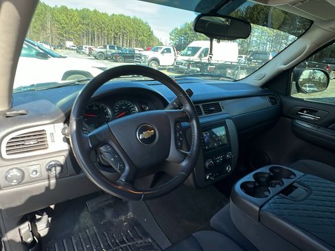 Used 2009 Chevrolet Avalanche LS image 20