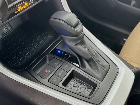 Used 2025 Toyota RAV4 LE image 24