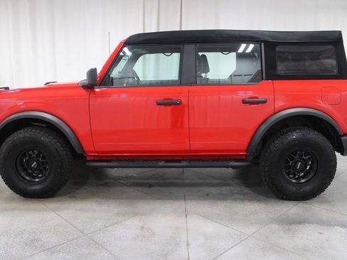 Used 2023 Ford Bronco 4-Door image 6