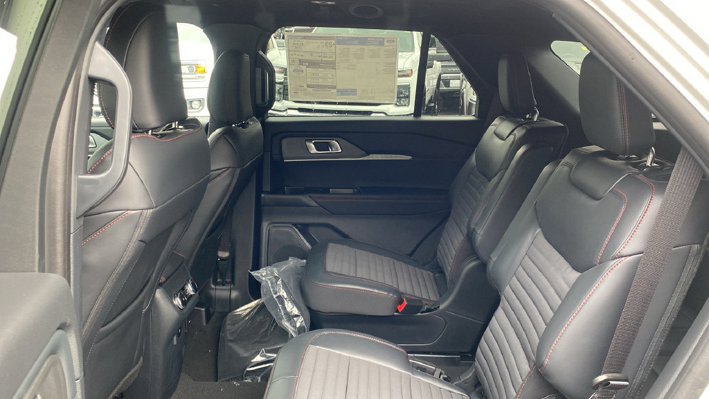New 2027 Ford Explorer ST-Line AWD/4WD image 14