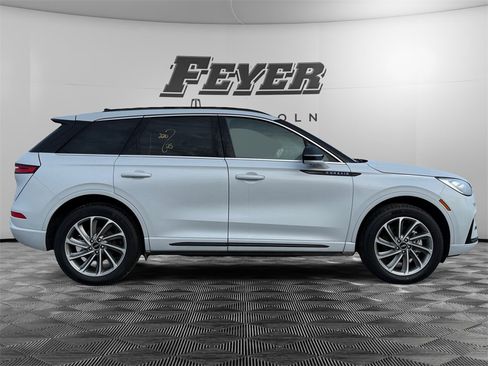 Used 2025 Lincoln Corsair Grand Touring w/ Equipment Group 302A image 6