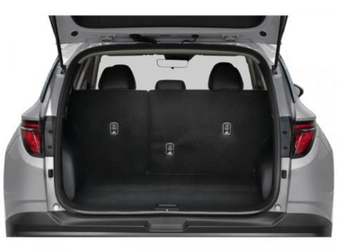 Used 2025 Hyundai Tucson SE image 13