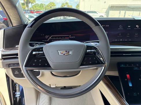 New 2026 Cadillac Escalade Platinum Sport w/ LPO, ONYX Package AWD/4WD image 28